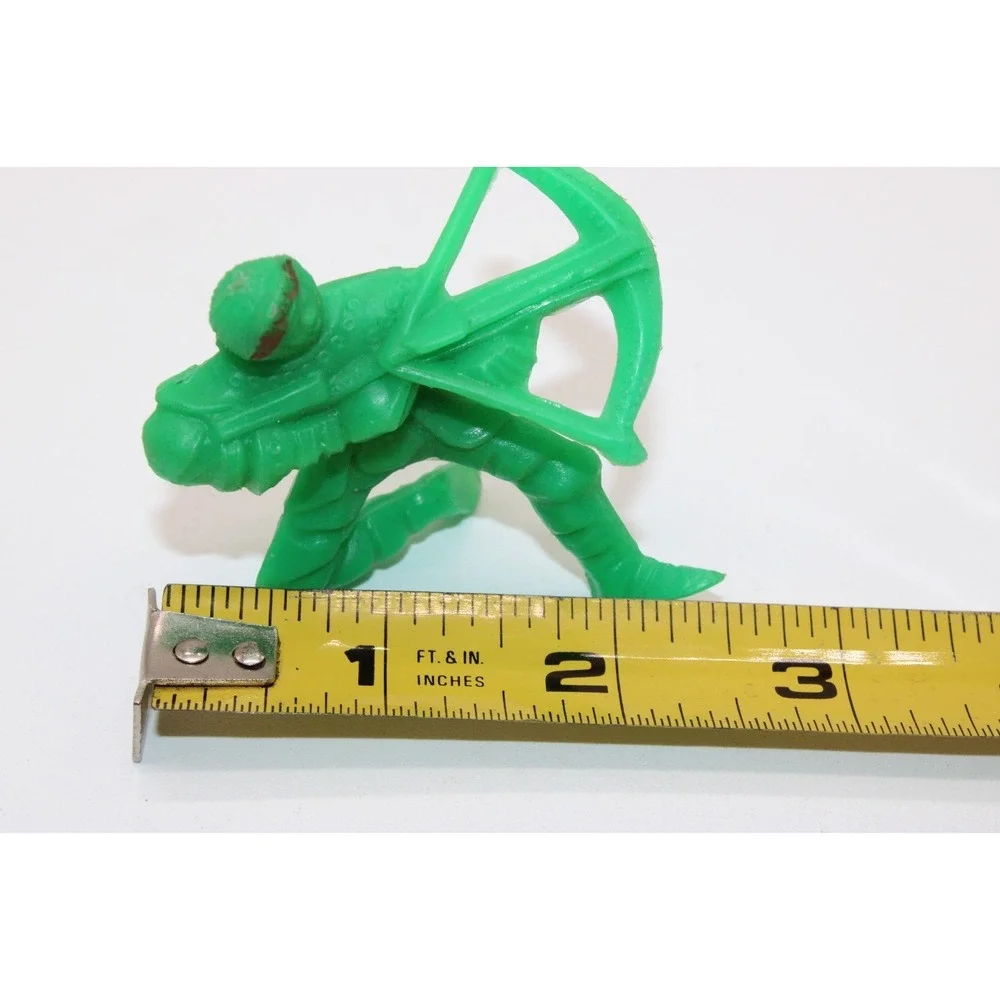 Vintage TIM MEE Green Kneeling Native American Warrior‎ with Bow - 2
